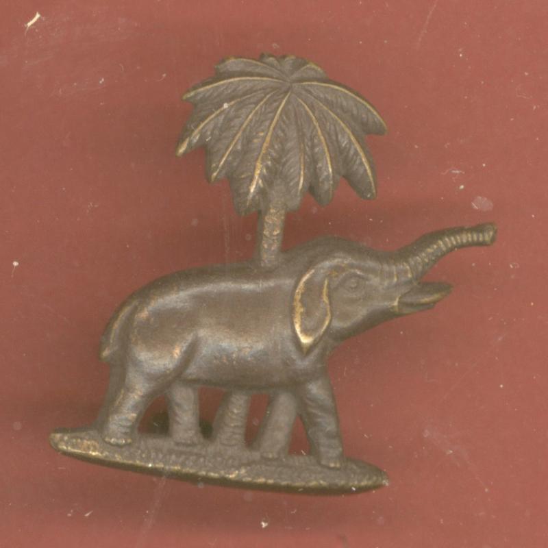 The Gold Coast Rifle Volunteers collar badge