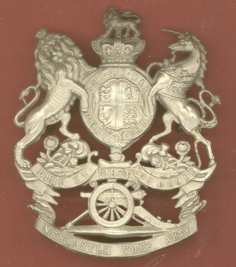 1st Newcastle Volunteer Artillery  Victorian helmet plate