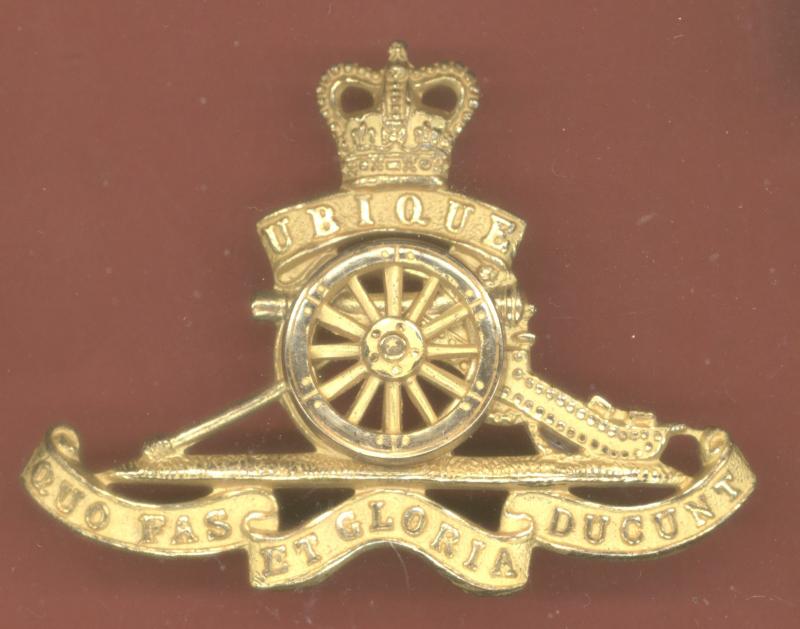 The Royal Artillery Officer's EIIR cap badge