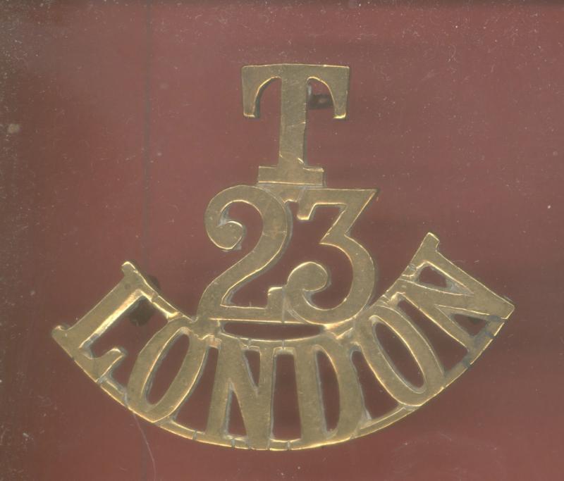 T / 23 / LONDON WW1 shoulder title