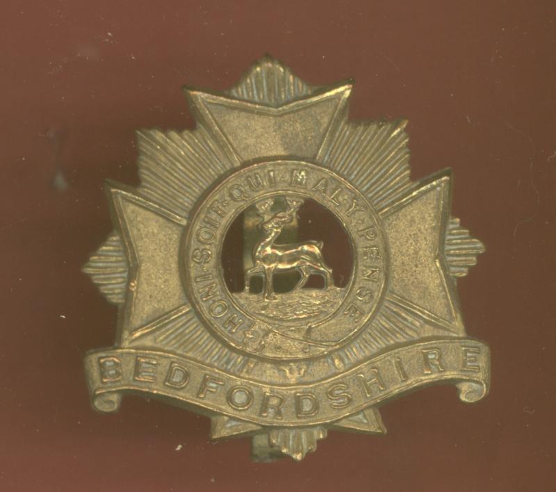 The Bedford Regiment. WW1 economy issue cap badge
