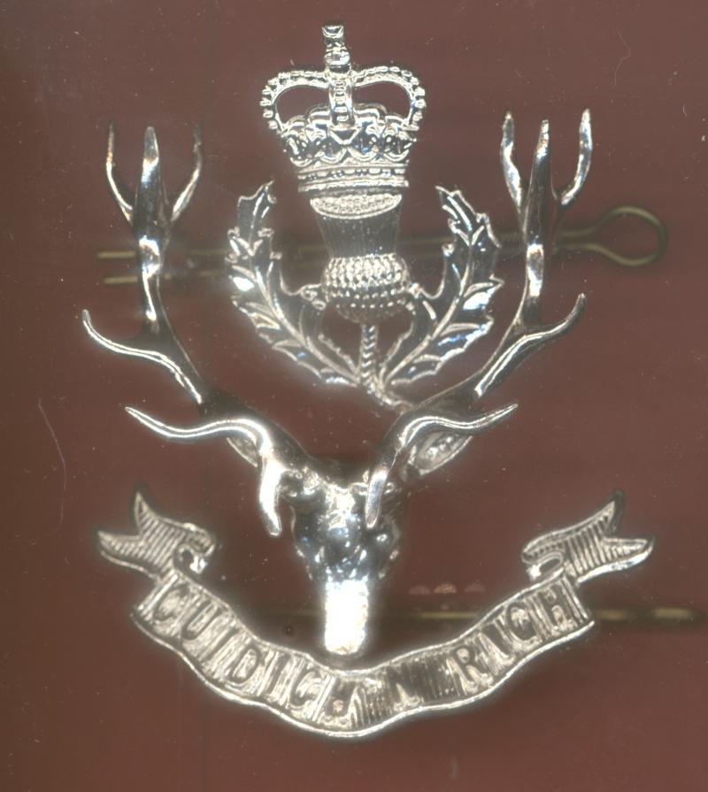 Scottish The Highlanders glengarry badge