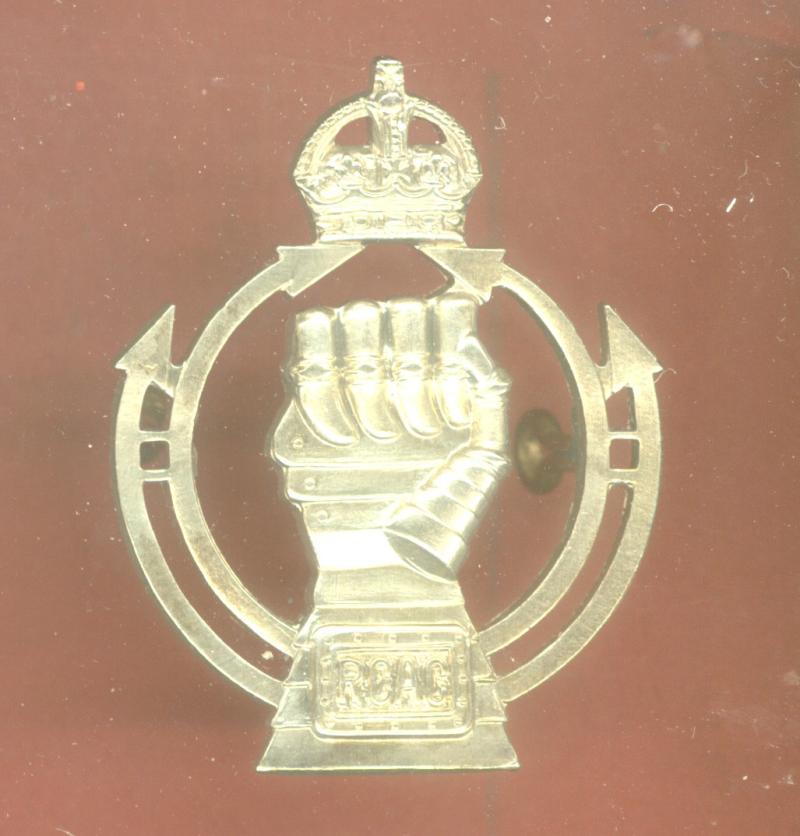 Royal Canadian Armoured Corps beret badge