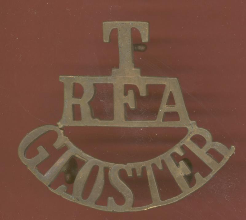 T / RFA / GLOSTER WW1 shoulder title