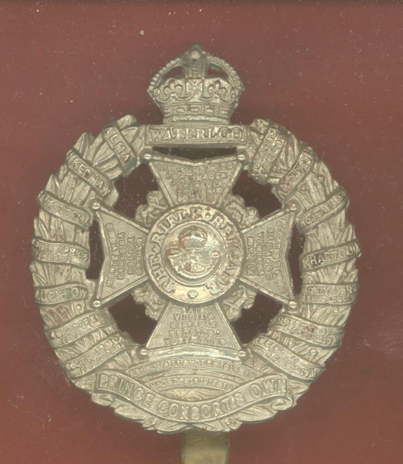 WW2 Rifle Brigade OR's white metal cap badge.