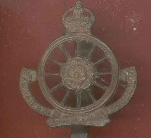 9th Cyclist Battn. Hampshire Regiment WW1 cap badge