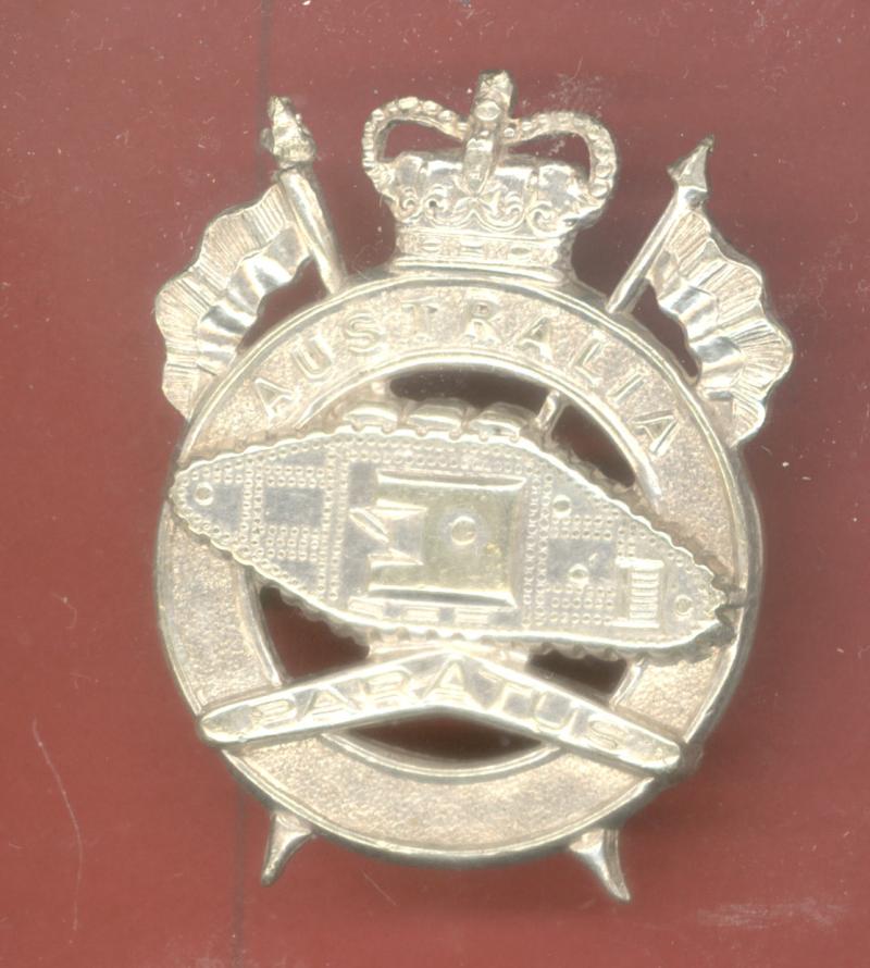 Royal Australian Armoured Corps hat badge